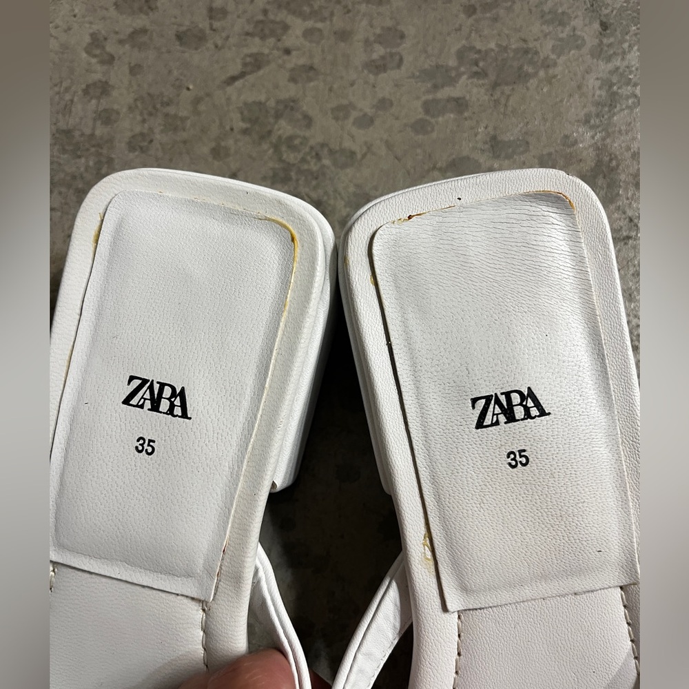 ZARA WHITE TONG SANDALS (SIZE 5/ SIZE 35) - Picture 6 of 8
